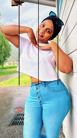 Sunkissed and love-struck  #ISÁ #ISADORA_Fantasy #srilanka  #Intimates #mumbai  #paris #colombo  #lifestyleblogger #wanderlust  #travelgram  #fypシ゚viralシ #frenchgirl #parisienne #chic #bhfyp #ig_france  #milano 