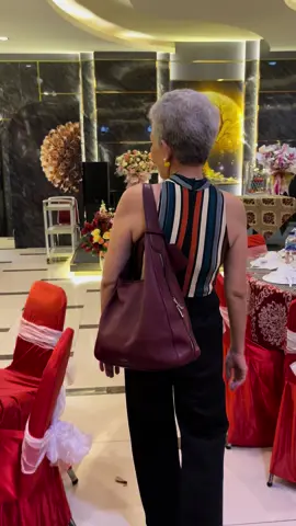 OOTD oma mermaid @chitrasumeisey #omamermaid #omaviral #omamanado #omaviralmanado @chale18 