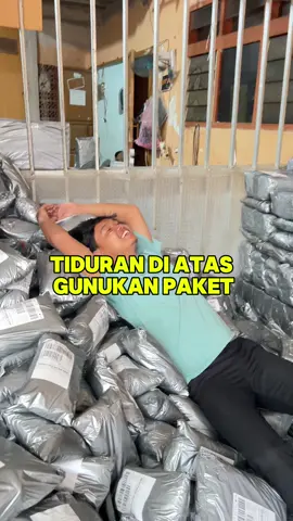 100rb get 3 kapan lagi yakan? #sepatusneakers #sepatucasual #promoguncang88 #88sale 