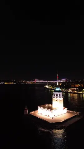 Aslında Kız Kuleside aşıktı Galata Kulesine #kızkulesi #bosporus #istanbul #türkiye🇹🇷 