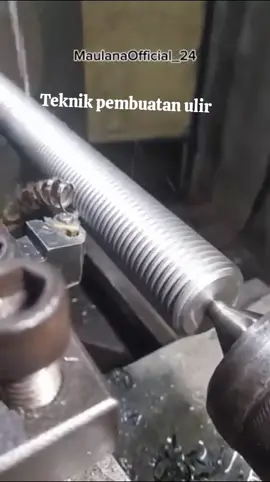 Teknik pembuatan ulir #idecemilan #tiktok #bubutbesi #cnc 
