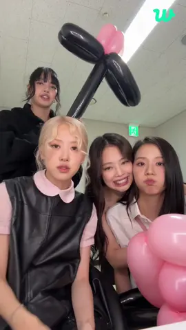 240808 | #BLACKPINK WEVERSE LIVE FULL ETERNITY WITH BLACKPINK #8YearsWithBLACKPINK #영원히_핑크빛일_블랙핑크_팔주년 #BLACKPINK #JISOO #LISA #rosé #JENNIE #JISOO #BLACKPINK  #FLOWER #ME #AEOM #ALLEYESONME #BLISSOO #BLISSOOBYJISOO #SNOWDROP #INFLUENZA #NEWTOPIA