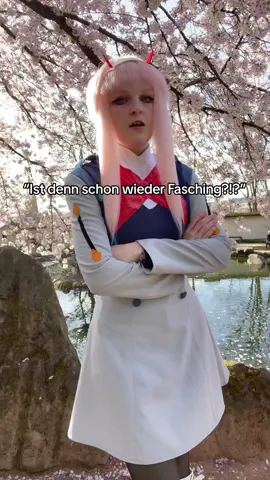 Ist denn schon wieder Fasching?!? 🤡🤡🤡 Hmm ja Brudi… Danke auch, dass mein Cosplay, deiner Ansicht nach, wie ein billiges Faschingskostüm aussieht… | #cosplay #ditfxx #darlinginthefranxx #zerotwo #002 #ditfxxcosplay #darlinginthefranxxcosplay #zerotwocosplay #002cosplay #germancosplay 