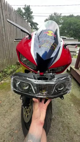 Upgrades upon upgrades! #honda #cbr600rr #build #rebuild #motorcyclesoftiktok #motorcyclelife #redbull #redbullmotorsports #headlights #demoneyes 