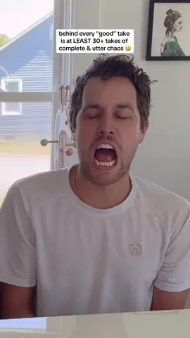 welcome to our chaos. enjoy your stay 🤣 #sing #couple #singing #blooper #adele 