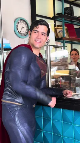 Amazing reaction for Superman in Istanbul ❤️ #superman #clarkkent #reaction #istanbul #film #movie #turkiye🇹🇷 