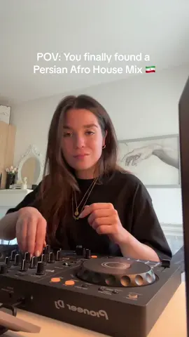 Mum said: “You are finally playing some good music” #dj #femaledj #afrohouse #persian #music #keinemusik #persianmusic 