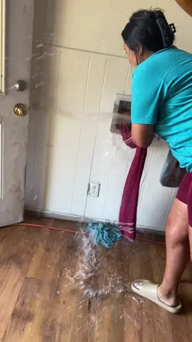 😭😂 house make over gone wrong 💀#viral #funny #fail #homeimprovement 