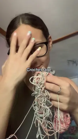 This is the moment when I think to give up on crocheting Ig: viemme.crochet #crochet #uncinetto #crochettok #handmade #yarnaddict #filati #vmcrochet #crochetrage