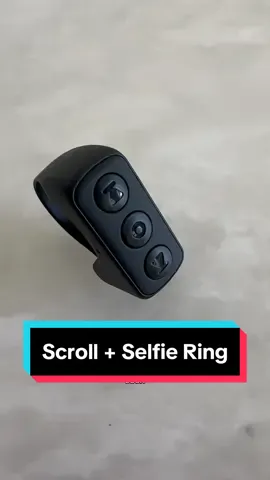 The most discreet clicker for taking selfie photos and videos 🤯 #tiktokshopbacktoschool #TikTokMadeMeBuylt #viralproducts #scrollring #smartring #selfie #phototips #TikTokCreatorSearchInsightsIncentive 