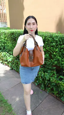 กระเป๋าหนังสะพายข้าง #กระเป๋า #กระเป๋าสะพายข้าง #กระเป๋าแฟชั่น #กระเป๋าผู้หญิง #กระเป๋าสะพาย #กระเป๋าหนัง #นุชกระเป๋าหนัง