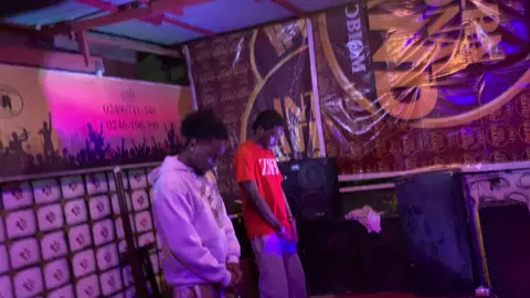 Asahq to the world🔥🌍#foryoupage #foryou #viral #fyp #trending #trend ##millitantdancefamily #worldofdance #dance@MillitantDancefamily🇬🇭 @DWP dancing media @Dwp Academy 