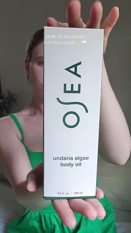 maintaining that natural glow with - #osea #oseamalibu #oseabodyoil #bodyoil #maintainglow #glowy  #naturalglow #drybrushing #dryandsensitiveskin #dryskin #sensitiveskin  #drybrushingskin #glowing #glowyskin #bestbodyoils  #howimstayingglowy 