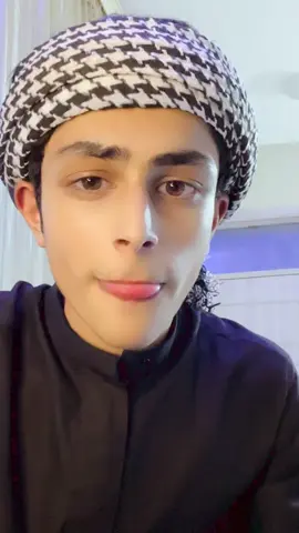 انا زينب مو غريبه 🤍 #الرادود_علي_اكبر #السلام_عليك_يااباعبد_الله_الحسين #عضم_الله_اجورنا_واجوركم_ #دخلت_زينب_في_مجلس_يزيد 