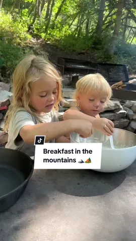 Probably the last time I go camping for awhile hahha but we had @Bloom Nutrition new energy drink to get us through it💅🏼😅  #youngmomsoftiktok #camping #bloompartner #morningvlog #fypシ゚viral 