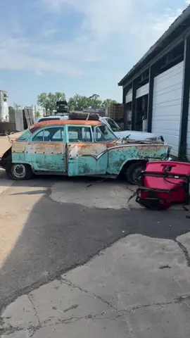 More classic cars ! I believe this one is a 1955 Ford Fairlane #TikTokCreatorSearchInsightsIncentive #fordfairlane #classiccars #oldcars #1955 #autorecycling #junkyard #autopartscity 