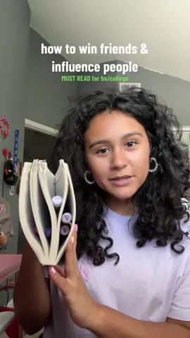 a highschool/college MUST read before going back to school 📚🤭 #bookrecs #bookrec #selfhelp #selfhelpbooks #selftransformation #selfdevelopment #college 