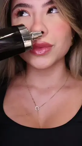 Arrepia arrepia! O homem que entra em uma sala de reunião ou em um evento usando essa fragrância, com certeza será notado. Malbec Icon é o lançamento do @oboticario que ganhou meu coração por completo! Consegui Frete Grátis + 2 brindes nas compras acima de R$129 usando cupom: marinamalbec. Então corre garantir a sua fragrância Malbec Icon e depois me conta o que achou!!! 