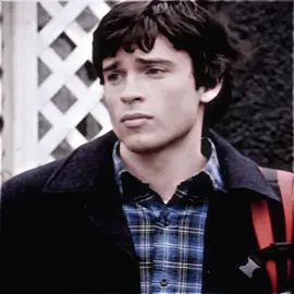 #TOMWELLING || those poor unamerican girlss | tried something neww | #tomwellingedit #clarkkent #clarkkentedit #smallville #foryou #fypage #viral #viraledit #atch__ #edits #capcut #CapCut 
