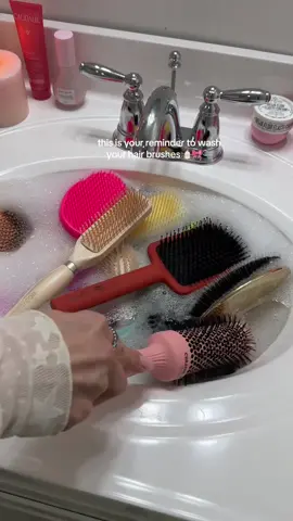 this is your reminder to wash your hair brushes 🧴🎀🫧 #hairbrush #asmr #asmrcleaning #girlstuff #imjustagirl #makeupbrushes #beautyclean #hairtok 