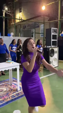 Aquele que acalma o vento, aquele que aquieta o mar 🎶❤️‍🔥 . . . @renascerpraiseoficial  #escape  #louvor  #adoração  #jovemcristão 