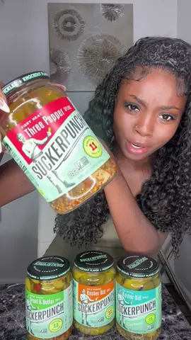 #SuckerPunchPartner #SuckerPunchPickles These Pickles are AMAZING😍 @SuckerPunch Pickles  #pickles #asmreating #eating #eatingshow 