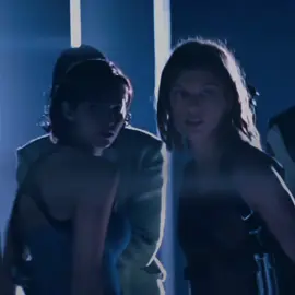 GIRLS 💙😌❤️ #jillvalentine #aliceabernathy #jillvalentineedit #aliceabernathyedit #residentevil #foryou #fyp 