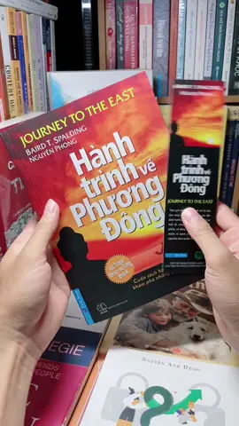 Tâm linh luôn là điều bí ẩn mà con người muốn khám phá, cùng hoà mình vào đoàn khoa học của hoàng gia Anh và khám phá những điều tâm linh kỳ bí ở đất nước Ấn Độ qua cuốn sách Hành Trình Về Phương Đông nhé cả nhà. #tiemsachbinhyen #BookTok #sách #sachhay #reading #hanhtrinhvephuongdong 