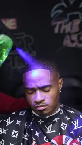 Throwback cutting the Olympic Champ🥇 #slyhuncho  #lifestylevlog  #dailyvlog  #grwm  #hairstyles #haircut #barber #hairtutorial #hairtransformation #hairgoals #hairfashion #hairstylist #haircolor #kansascityhairstylist #newyorkhairstylist #houstonhairstylist #atlantahairstylist #hairextensions #hairreplacement #barbershop #barberlife #kansascity #kansascitybarber #atlantabarber #360waves #houstonbarber #newyorkbarber #haircare #skincare 