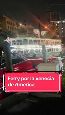 Explora Fort Lauderdale a bordo del icónico ferry **Jungle Queen**. 🌴🌊 Disfruta de un recorrido por los canales, conocido como la 