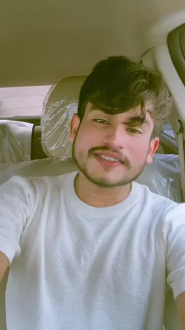 Aj kal dy ltory#itsmalhi 