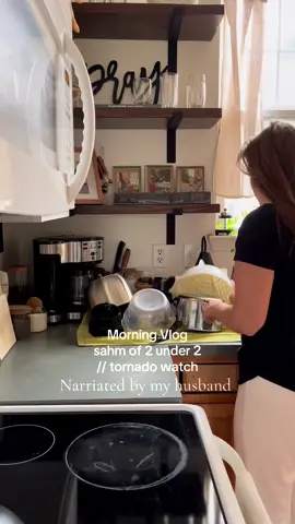 Don’t get me wrong, I love my husband, but I love him more when he does my voiceovers 😅 #motherhood #morningroutine #momlife  