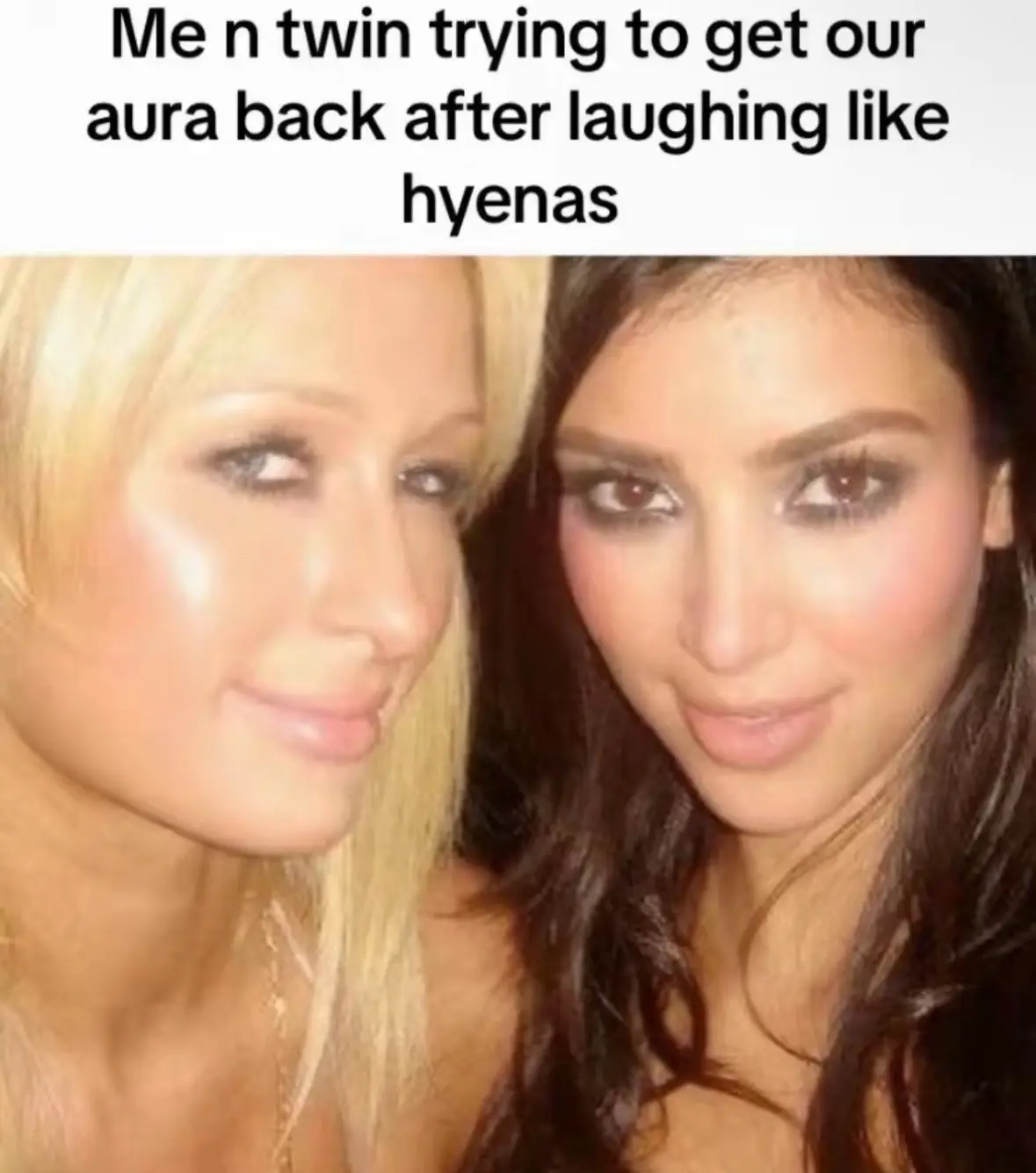 Pretty girls have ugly laughs😉@ellie 