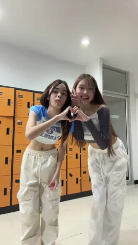 แผ้โดนไรดีน๊าาา✌🏻 @ยอมเม #fyp #09 #อย่าปิดการมองเห็น #laliyahh #เป่ายิ่งฉุบ 