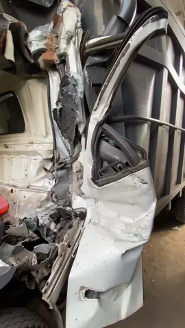 TRAGEDI DRIVER CAP.                   08 agustus 2024                   SELALU BERHATI-HATI.  #trukbarabaipunya #batubarajambi #trukmaniaindonesia #truk_oleng #trukmaniaindonesia #trukmodifikasi #truksawit#trukjambi #trukjambitiktok #trukjambicomunity #trukjambiberduka 