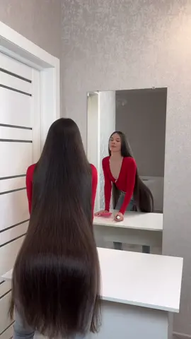 😍😍😍 @ olga_miro_nova @olga miro nova #rapunzel #hairlove #fyp #longhair #viralvideo 