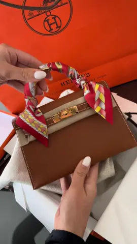 Toooo dreamy 🧡🤤 #hermesbirkin #fashion #hermes #birkinbait #quotabag #hermeskelly #style #hermesbag #minikelly #kelly20 #epsom #birkin 