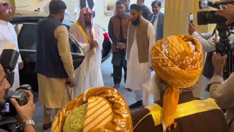 Imam kaba Meet With Maulana Fazl ur Rehman