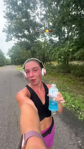 Tornado warning didnt stop my long run this week😮‍💨🙃 #halfmarathontraining #halfmarathon #runner #tlfapparel @TLF Apparel @GU Energy Labs 