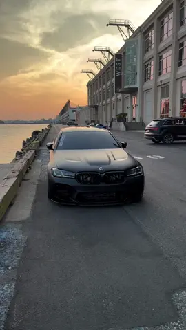 F90 M5 IN MATTE BLACK 📸: shinigami_m5 #bmw #bmwmotorsport #mperformance #bmwm5competition #m5competition #bmwm5 #bmwclub #bmwlifestyle #bmwm #bmwlove #bmwlife #carspotting #fastcar #lowgarage 