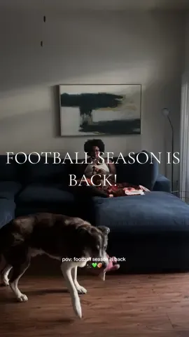 don’t you just love football season 😩💚🏈🦅 #football #footballtiktok #footballseason #Preseason #eagles #eaglesfootball #sportstiktok #fypage #fypシ゚viral #fyppppppppppppppppppppppp 
