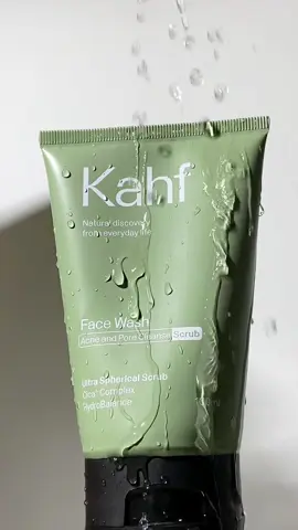 Sabun cuci muka khusus pria mengandung ultra spherical yang dapat membersihkan permukaan kulit dari bakteri penyebab jerawat hingga lapisan terdalam ⁠#ultrasphericalscrub #dailyscrub #gentlescrubforacne #jalanyangkupilih #facialwash #ugc #estetik  @Kahf 