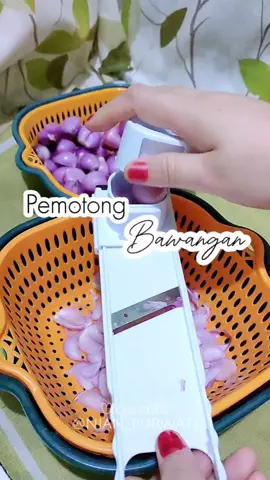 Pake pengiris ini bikin bawang goreng jadi cepet deh😉#pengirisbawang #alatpengirisbawang #racuntiktok 