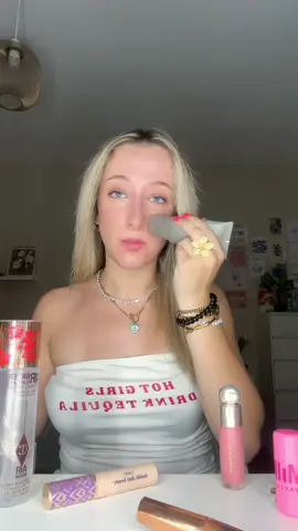 mi experiencia en el ginecologo por primera vez 🥹🥹 un trauma mas amigas!! te lo cuento mientras me maquilloo  #grwm #getreadywithme #maquillaje #beauty 