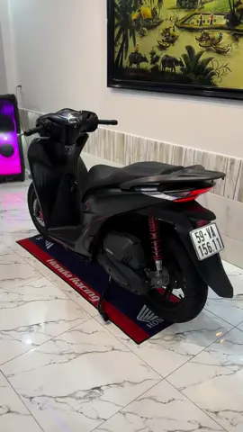 18 tủi tự kiếm tiền mua #sh125i Còn bạn… 🥺