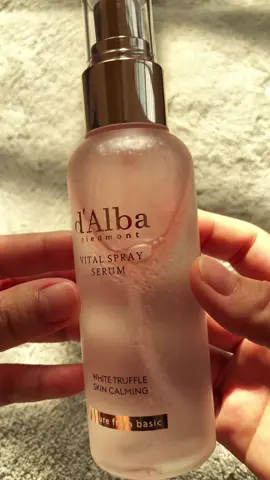 Unbox serum nhà d'Alba... hôm nào lười sờ kin ke là chỉ xịt e này rồi đi ngủ sáng dậy da vẫn bao đẹp nha 😍😍😍 #xuhuong #dalba #unboxing #tiktokviral #serumdalba #serum 