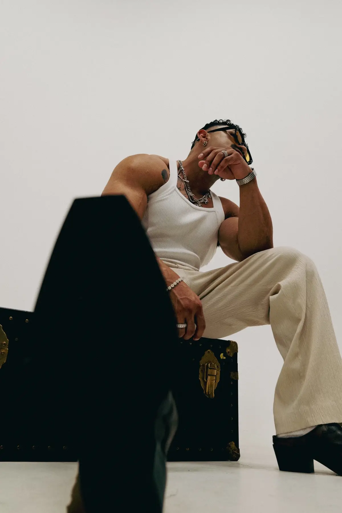 #explore #mensfashion #mensstyle #fashiontiktok #classystyle #classystyle #datenightoutfit #datenightoutfitideas #StreetFashion #fitspo #outfitinspo #fypシ゚viral #photoshoot 