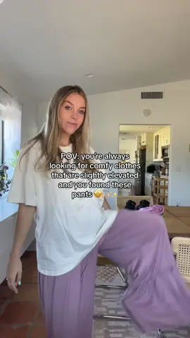 The ruffles… SO CUTE 🤩🙌🏼 #pants #loungepants #boho #bohopants #OOTD #pregnantootd 