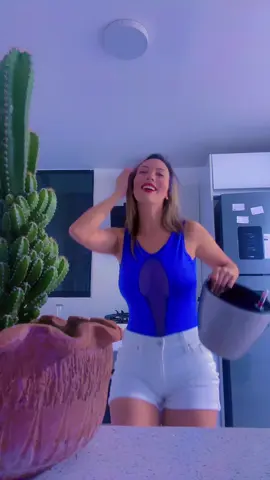 Acompañenme a mudar de casita al cactus, que nombre le ponemos? 