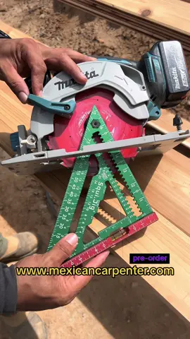Edición Especial de escuadra rápida en colaboración con @Squi.Jig y The Mexican Carpenter con los colores de la bandera de #mexico🇲🇽 la puedes ordenar en www.mexicancarpenter.com #themexicancarpenter #carpinteros #echoenusa #constructionlife #escuadra 
